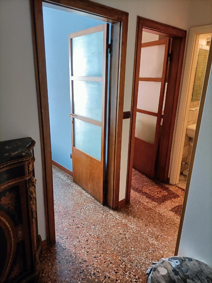 Sun Studio Apartment โบโลญญา ภายนอก รูปภาพ